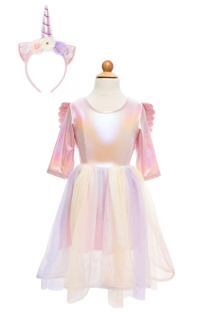 http://www.olly-olly.com/cdn/shop/files/GreatPretendersAlicornDress_9_1200x1200.webp?v=1688658803